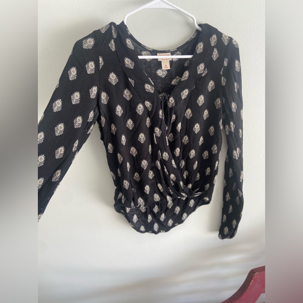 Mossimo Target brand blouse lightly worn